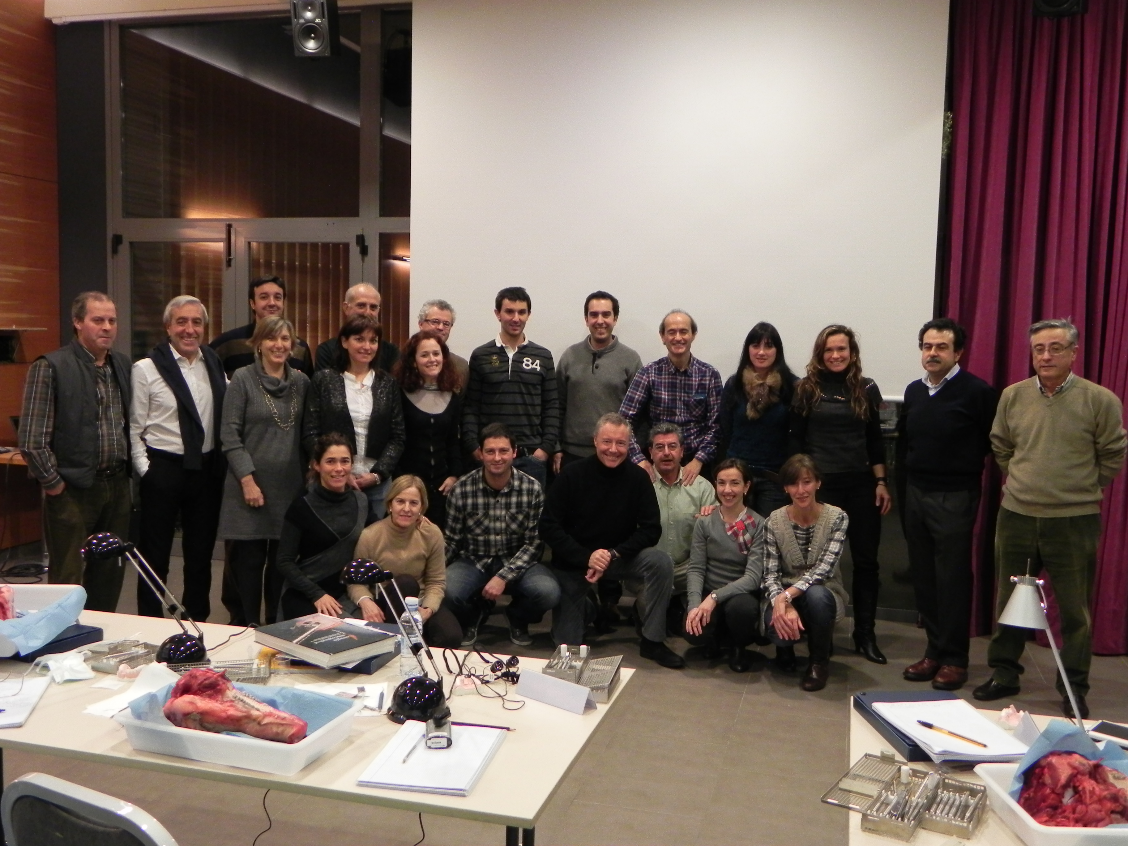 foto equipo curso Curso-Taller de Cirugía Mucogingival para EX-CURSILLISTAS