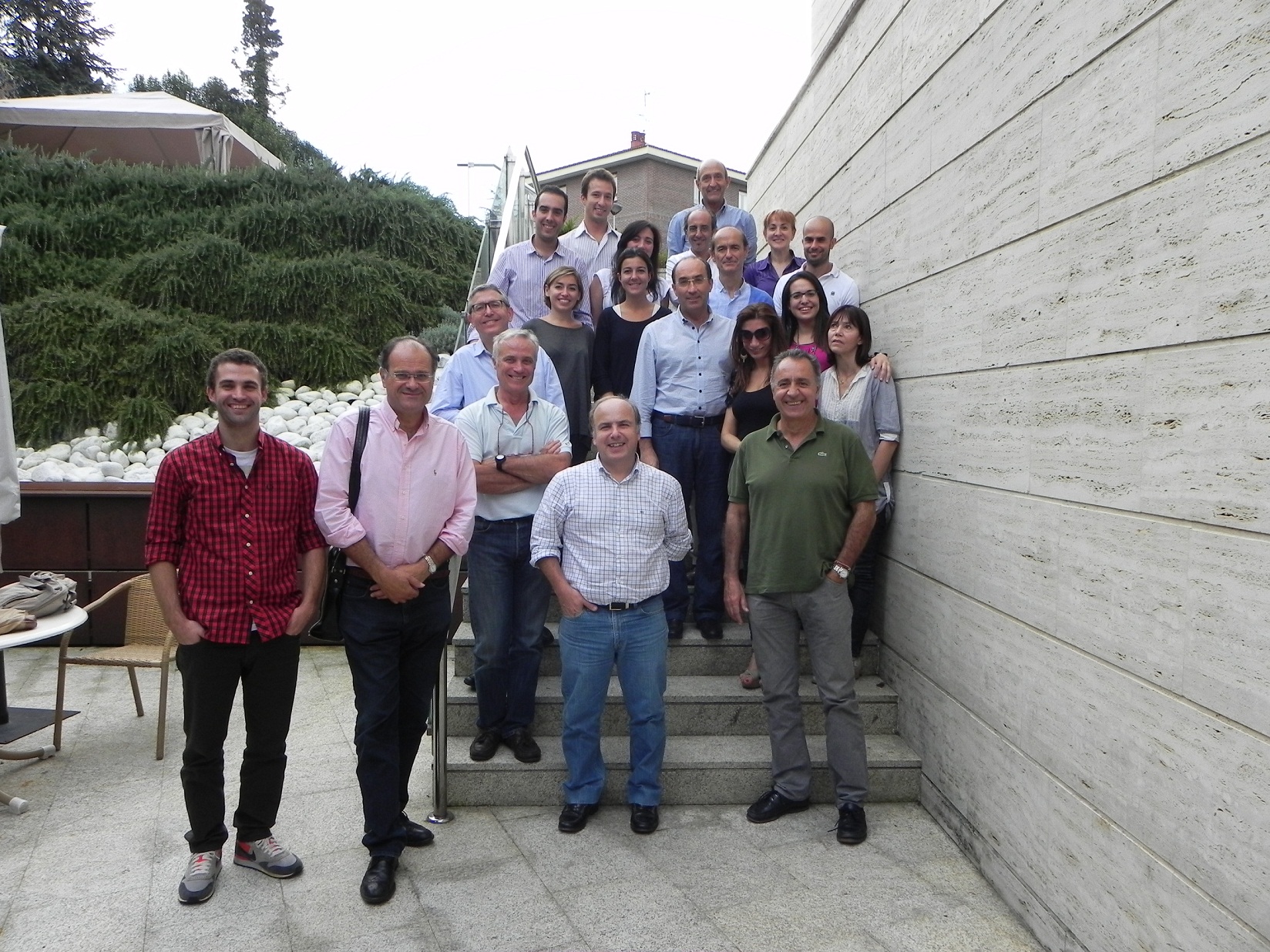 Cursos Clínica Fombellida | foto grupo curso MÓDULO I: TALLER DE SUTURAS E INJERTOS DE TEJIDO CONECTIVO